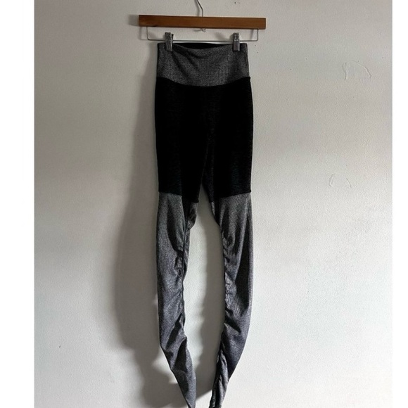 Alosoft goddess ribbed high waist leggings - XS - gray and Heather gray - Picture 7 of 11